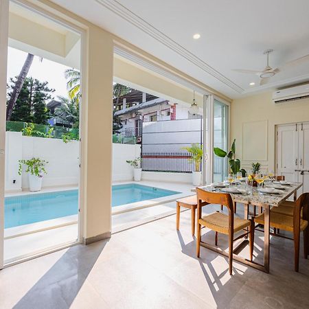 Elivaas 4 Bhk Villa Near Beach With Private Pool & Bar - Casa Boa Vida แคนโดลิม ภายนอก รูปภาพ