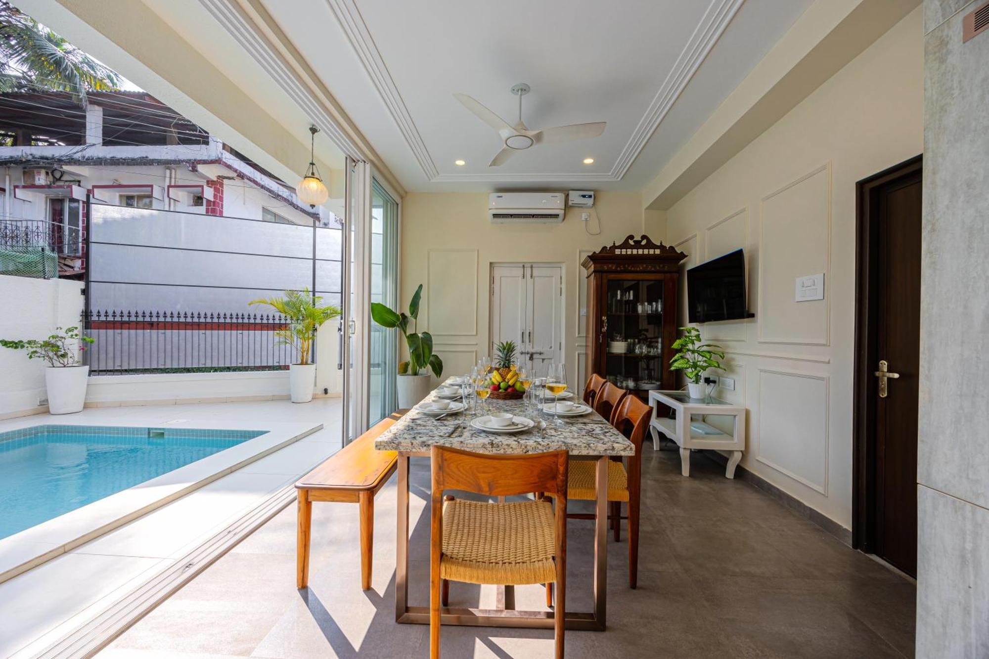 Elivaas 4 Bhk Villa Near Beach With Private Pool & Bar - Casa Boa Vida แคนโดลิม ภายนอก รูปภาพ