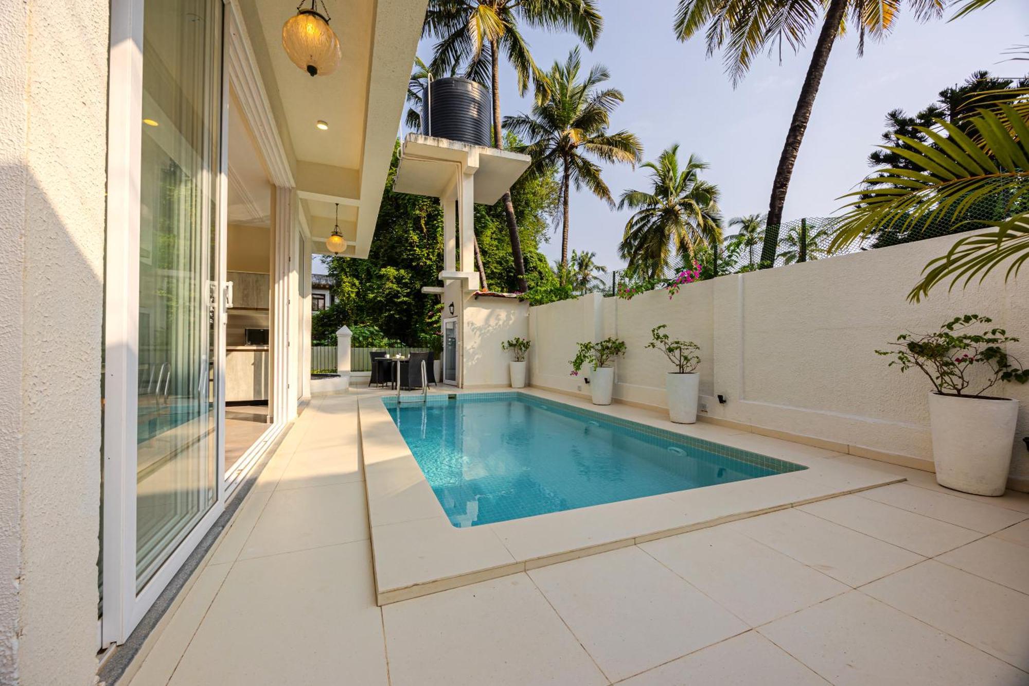 Elivaas 4 Bhk Villa Near Beach With Private Pool & Bar - Casa Boa Vida แคนโดลิม ภายนอก รูปภาพ