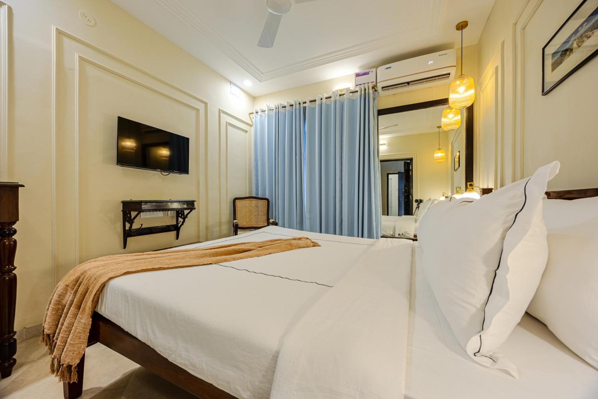 Elivaas 4 Bhk Villa Near Beach With Private Pool & Bar - Casa Boa Vida แคนโดลิม ภายนอก รูปภาพ