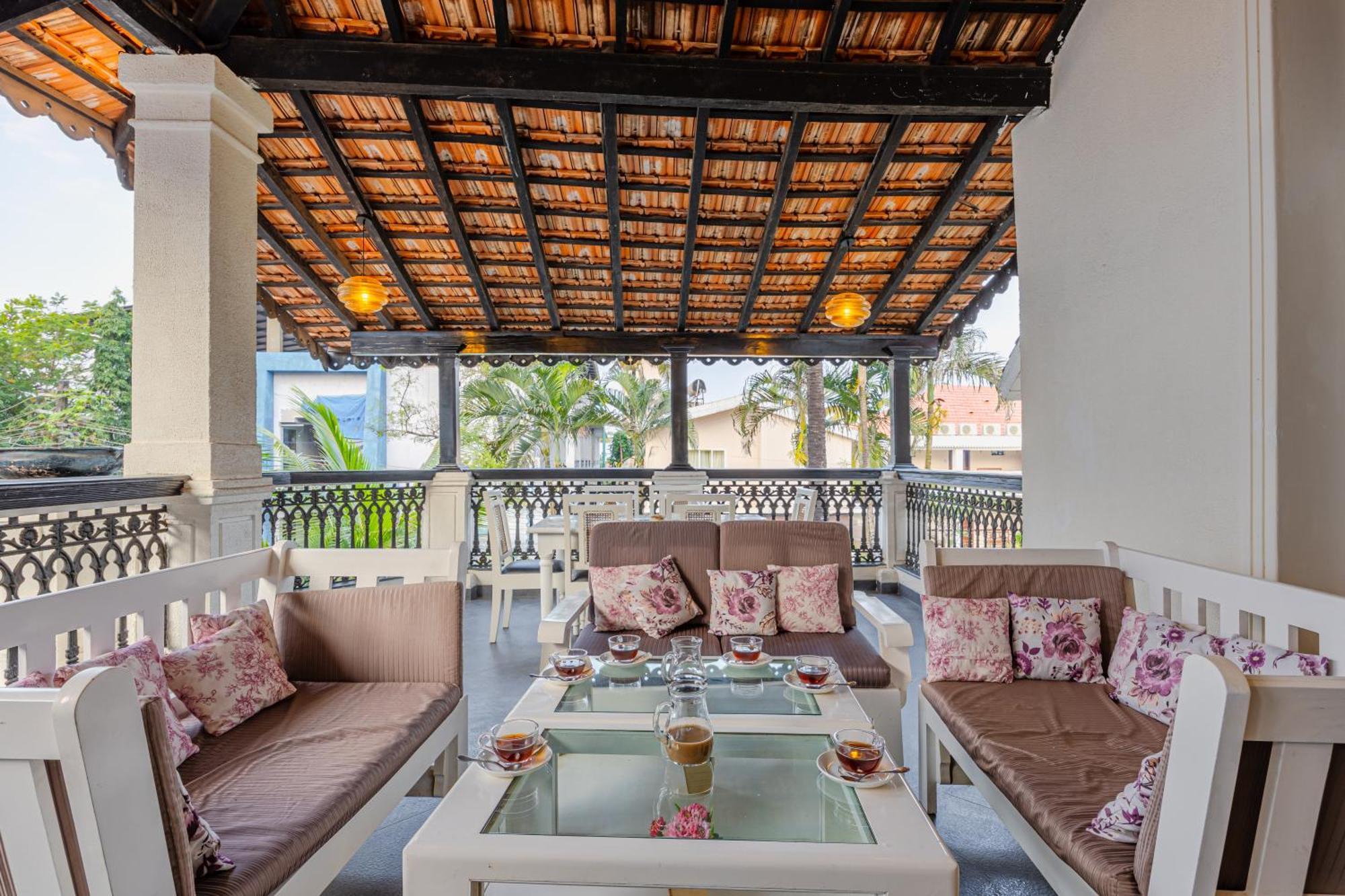 Elivaas 4 Bhk Villa Near Beach With Private Pool & Bar - Casa Boa Vida แคนโดลิม ภายนอก รูปภาพ