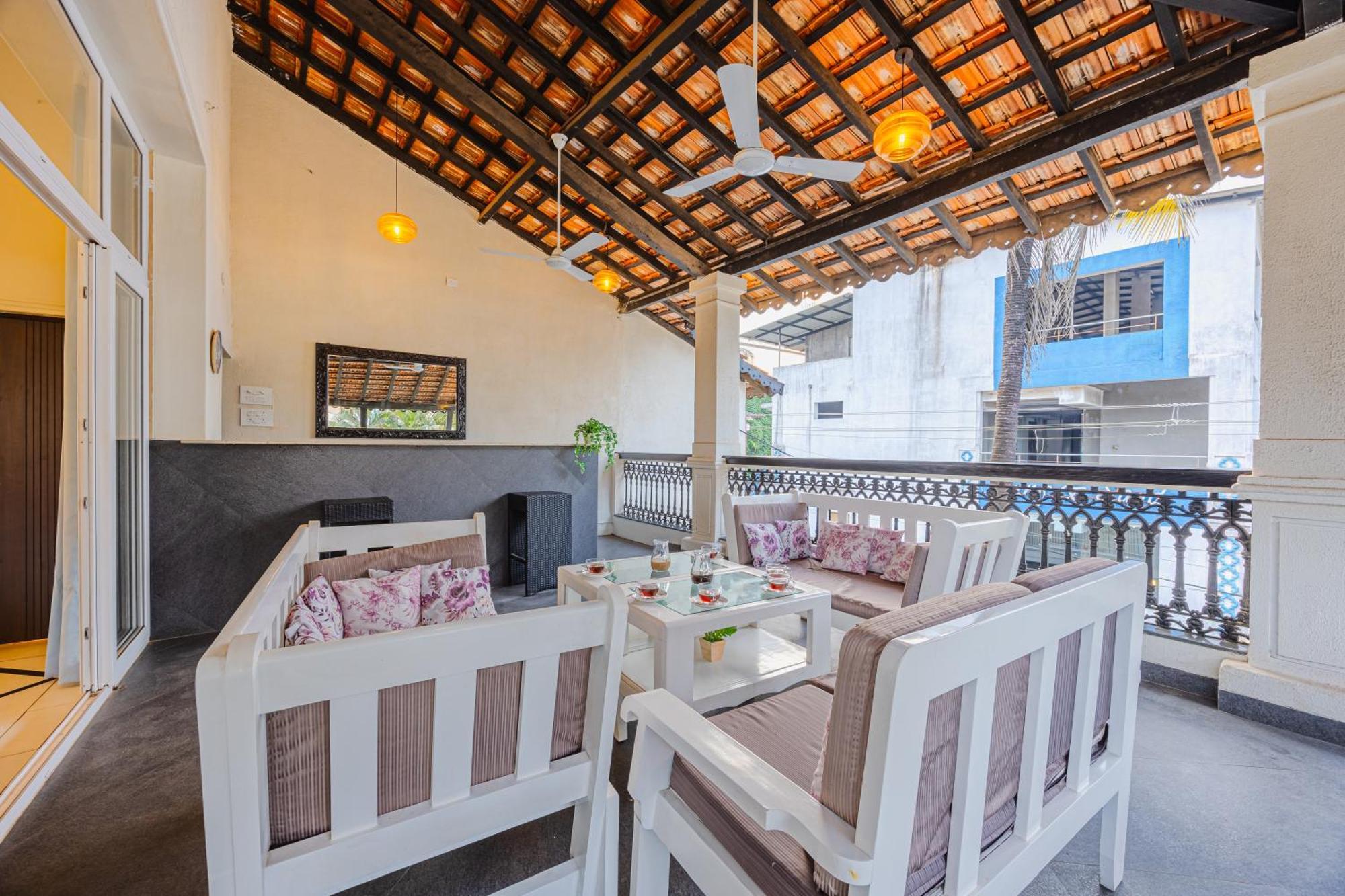 Elivaas 4 Bhk Villa Near Beach With Private Pool & Bar - Casa Boa Vida แคนโดลิม ภายนอก รูปภาพ