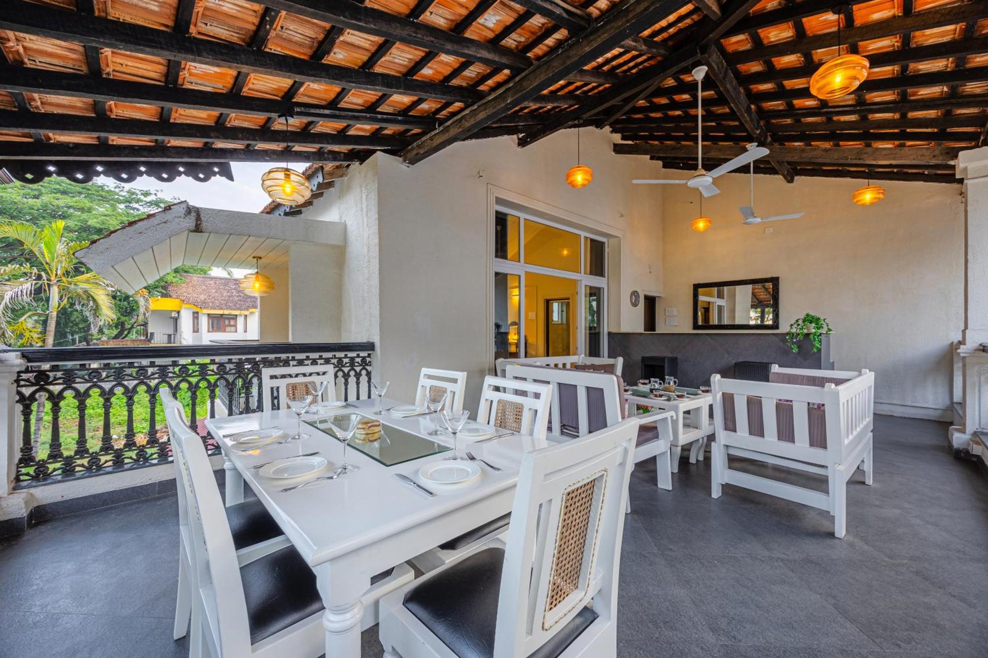 Elivaas 4 Bhk Villa Near Beach With Private Pool & Bar - Casa Boa Vida แคนโดลิม ภายนอก รูปภาพ