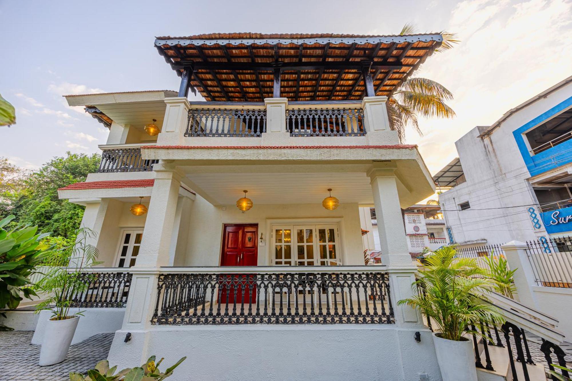 Elivaas 4 Bhk Villa Near Beach With Private Pool & Bar - Casa Boa Vida แคนโดลิม ภายนอก รูปภาพ